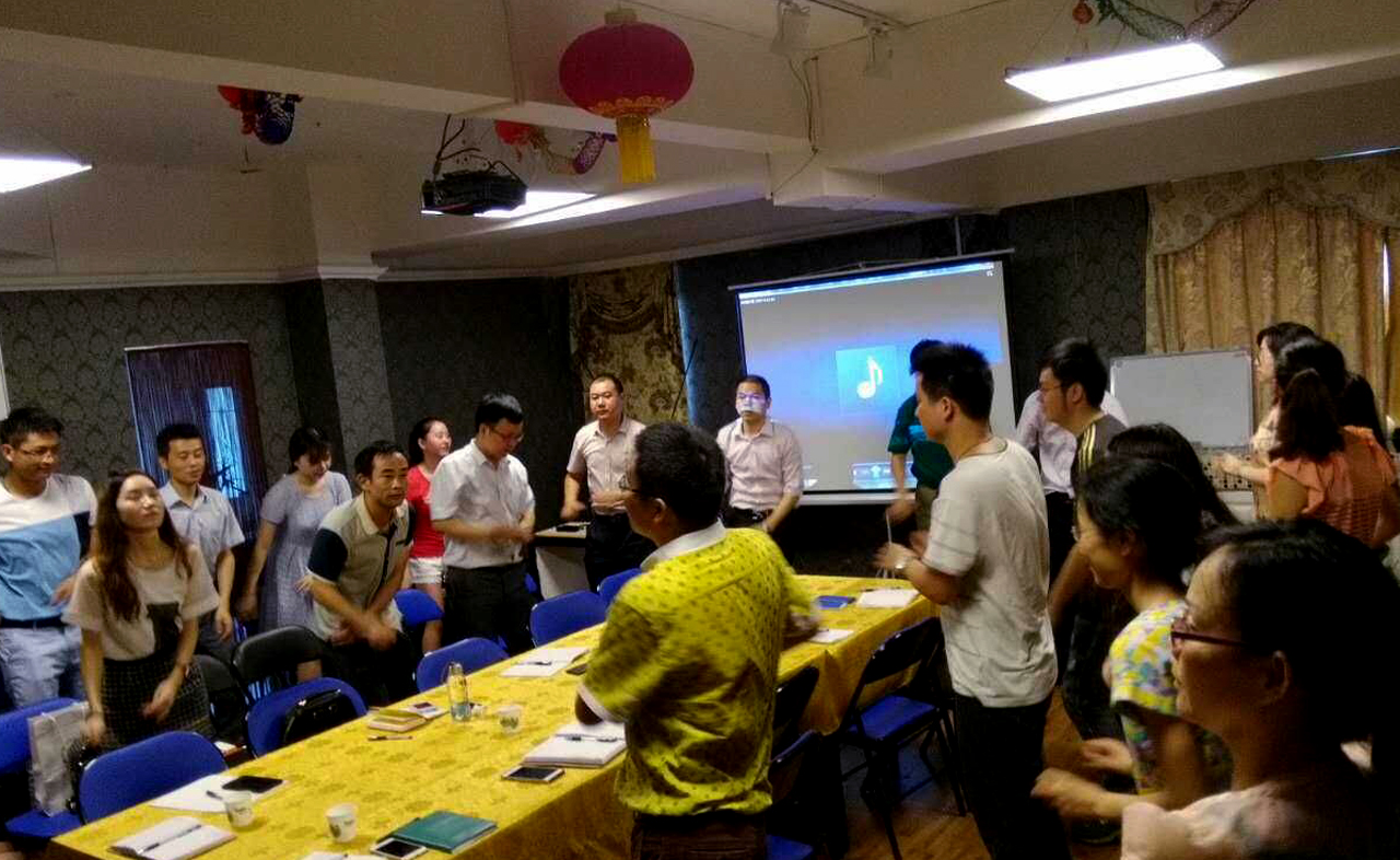 芭乐视频APP黄色版下载安装员工培训现场 芭乐视频APP黄色版下载安装员工培训现场