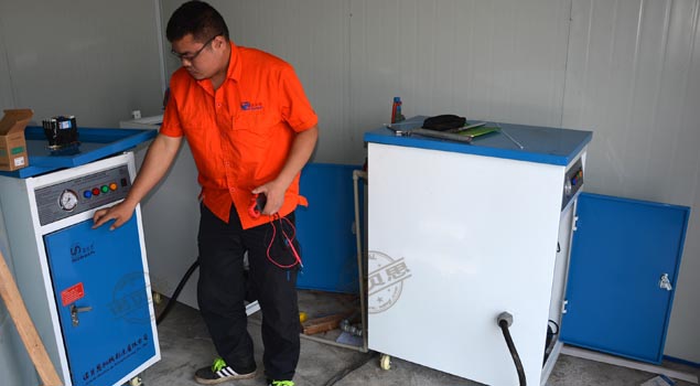 服装熨烫蒸汽发生器 服装熨烫蒸汽发生器